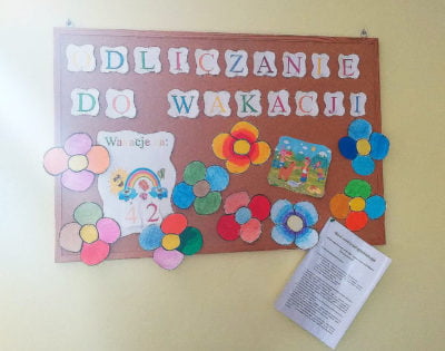 SJO Szzkoła Języków Obcych w Węgrowie - tablica szkolna